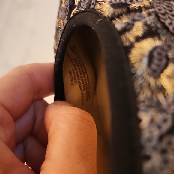 Karl Lagerfeld Sequin Embroidered Ballet Flats Size 8.5 US. GUC. Black and gold. - Picture 6 of 6